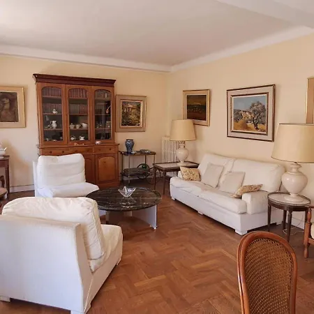 Apartment Le California T3 *